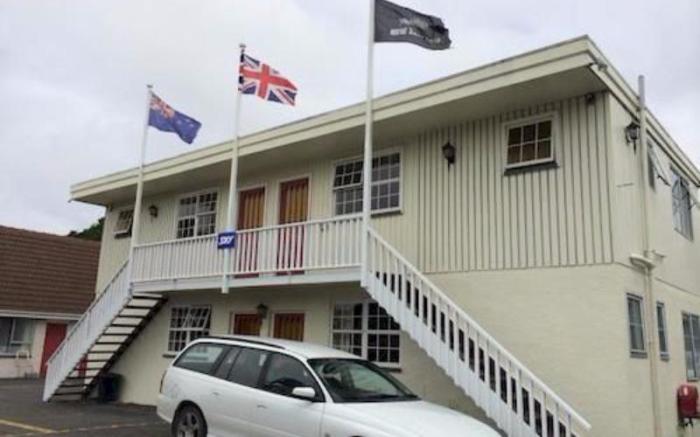 Ferry Motel