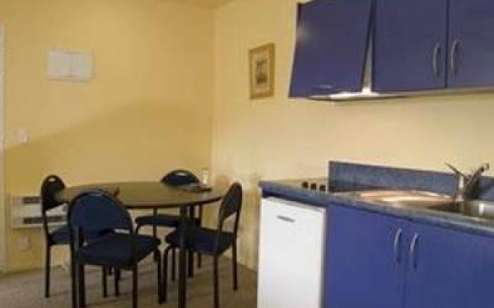 Anchorage Motel Apartments