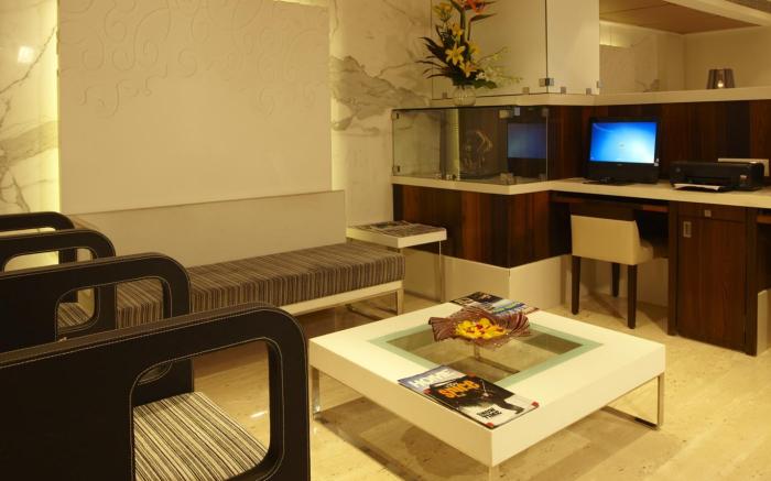 Bawa Continental Hotel