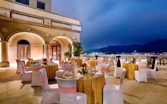 Sofitel Macau at Ponte 16 Hotel