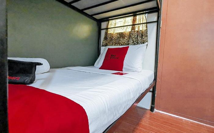 RedDoorz near KCC Mall Gensan