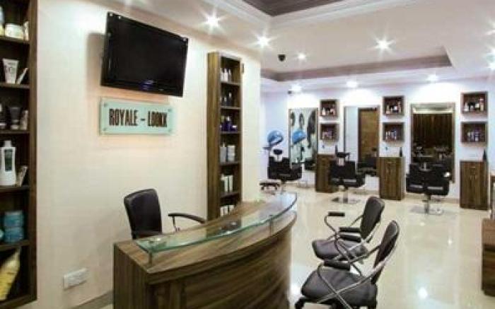 The Piccadily Hotel Lucknow