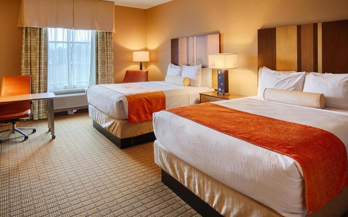 Best Western Plus Flatonia Inn