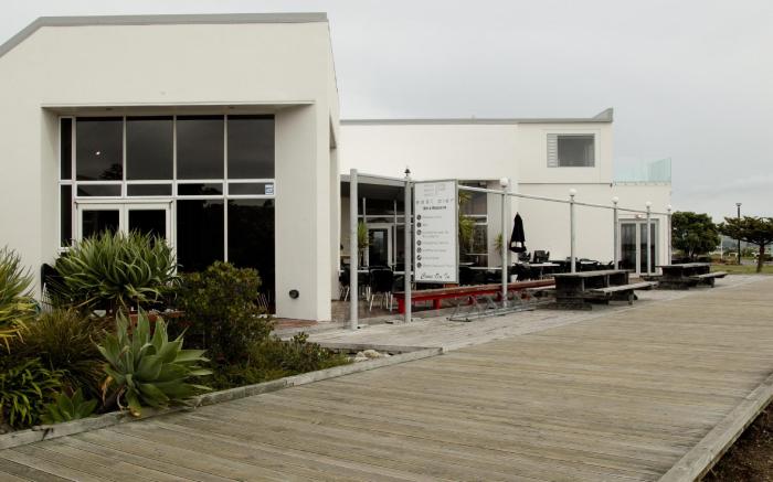 East Pier Hotel