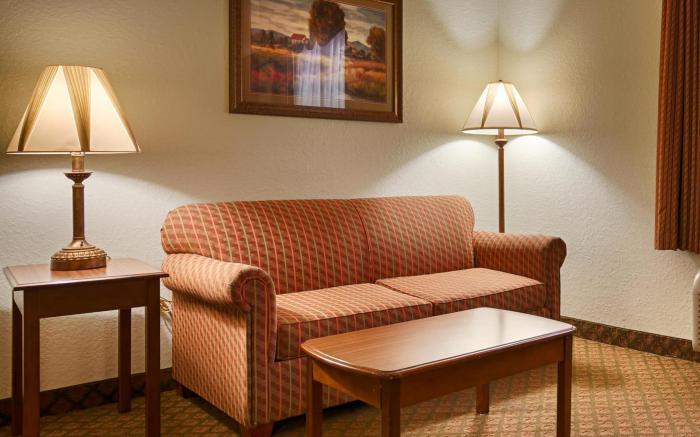Best Western Plus Bradbury Inn and Suites