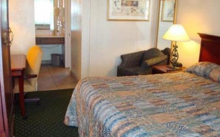 Torch Lite Inn at the Beach Boardwalk