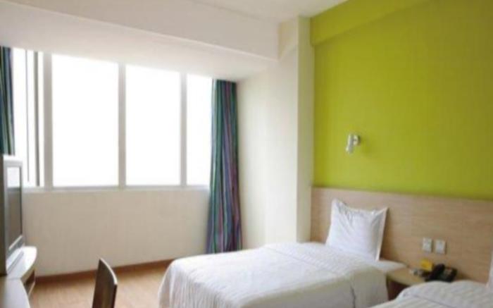 7 Days Inn Lanzhou West Station