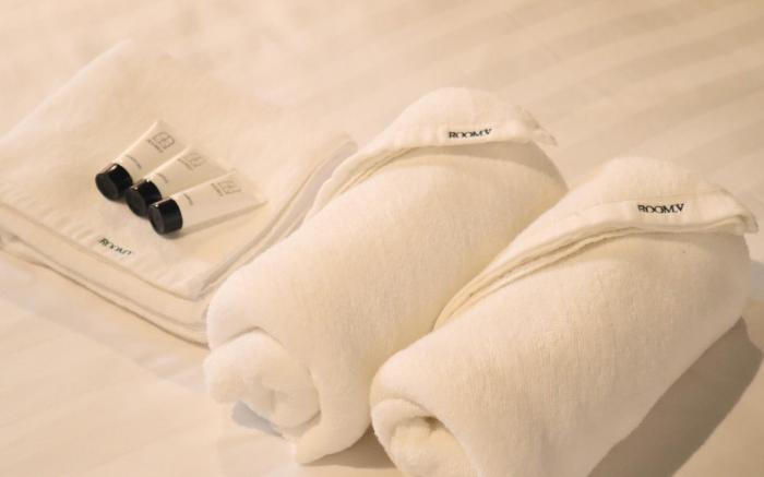 Room V @ Kluang Parade near Bus Stop Kluang