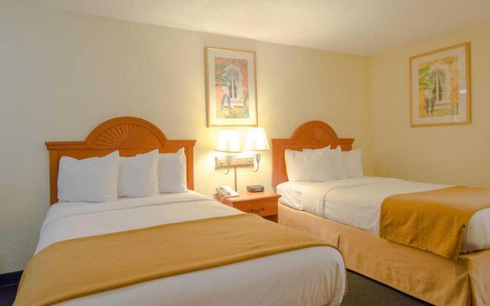 Quality Inn Sarasota North Near Lido Key Beach