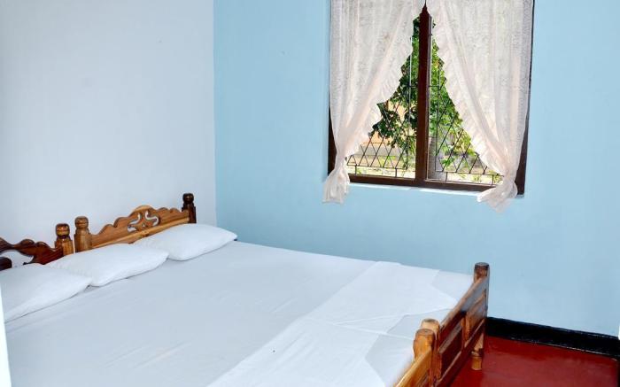 Naval Beach Rest Inn                                                                            