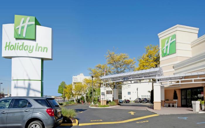Holiday Inn Westbury-Long Island By IHG