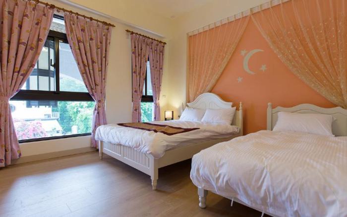 Money Bed and Breakfast