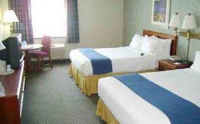 Holiday Inn Express Sheboygan-Kohler / I-43 By IHG