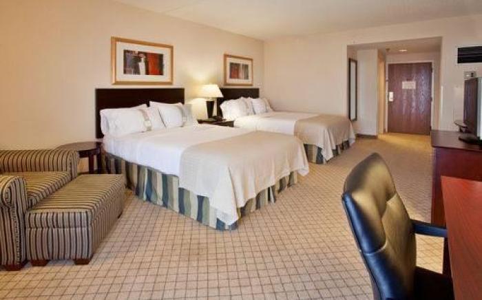 Holiday Inn & Suites Springfield-I-44 By IHG