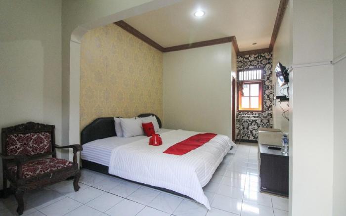 RedDoorz near Sarangan Lake