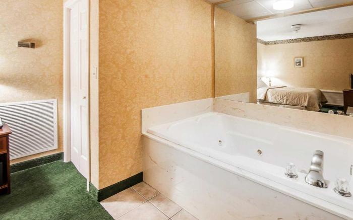 Clarion Inn Willow River
