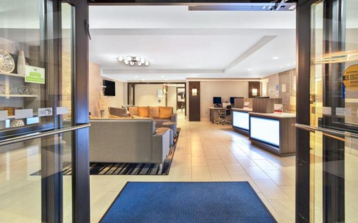 Holiday Inn Express Boston-Waltham By IHG
