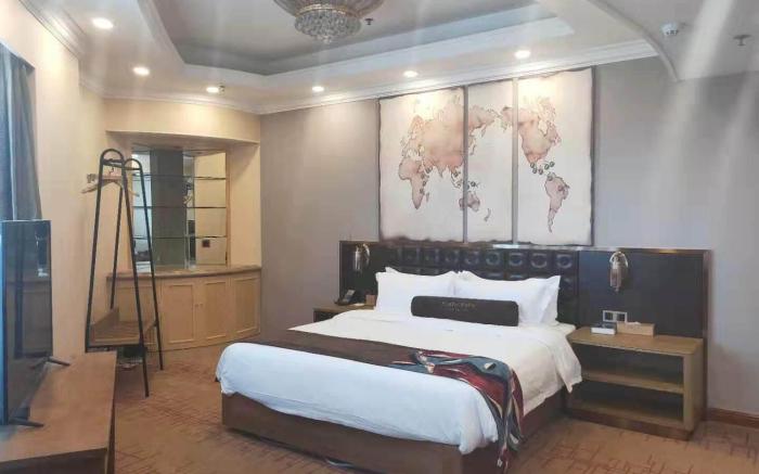 James Joyce Coffetel·Beijing Bishui  Manor Zhuxinzhuang Metor Station
