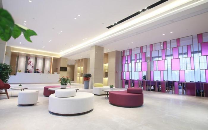 Lavande Hotel·Heyuan Bavaria