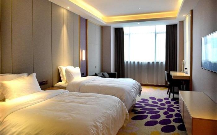 Lavande Hotel·Yichun Wanda, High Speed Railway Station