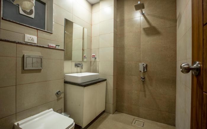 Hotel Luxury Stay - Near Delhi Airport