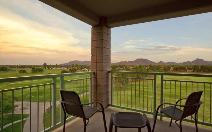 Embassy Suites by Hilton Phoenix Scottsdale