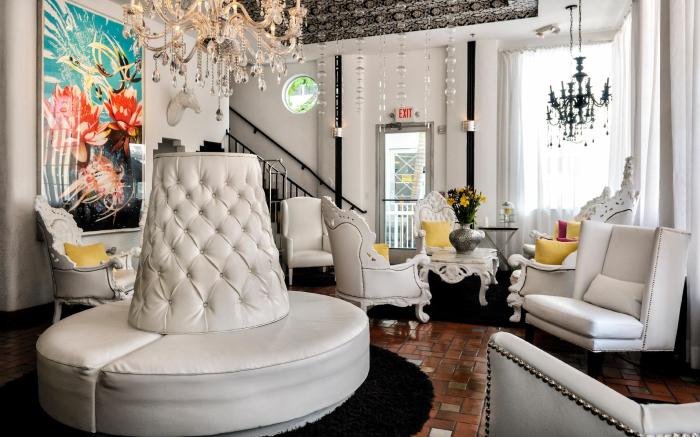 Whitelaw Hotel