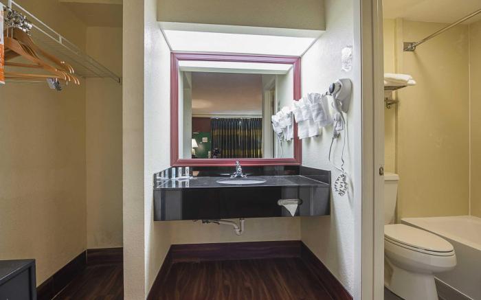 Quality Inn Boca Raton University Area