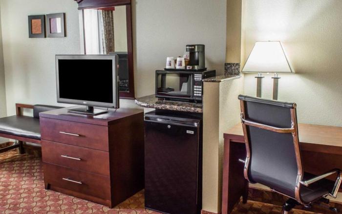 Comfort Suites Hagerstown Southeast