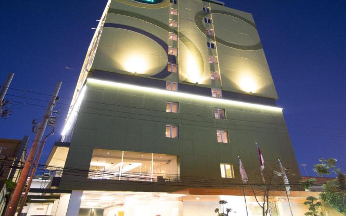 Zest Jemursari by Swiss-Belhotel International