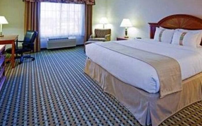 Holiday Inn Milwaukee Airport By IHG