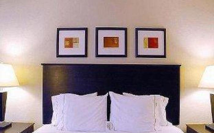 Holiday Inn Express Hotel and Suites Fort Worth/I-20 By IHG