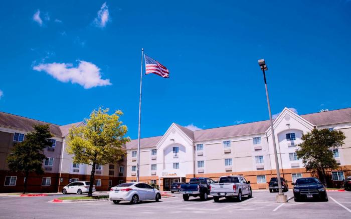 Sonesta Simply Suites Austin South
