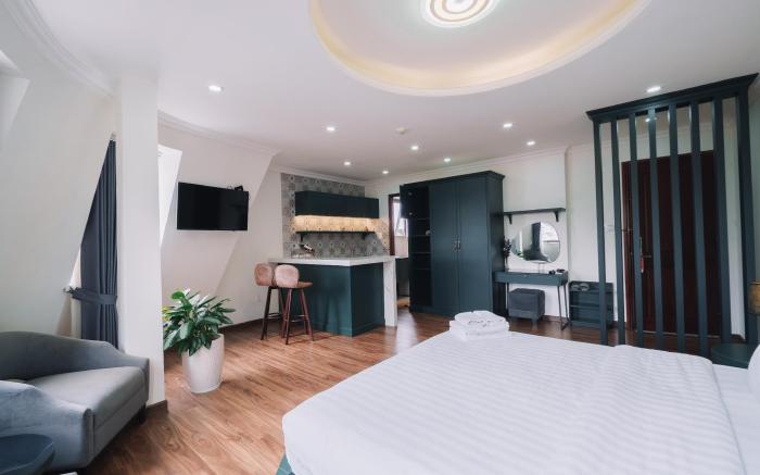 N Queen Apartment Hotel