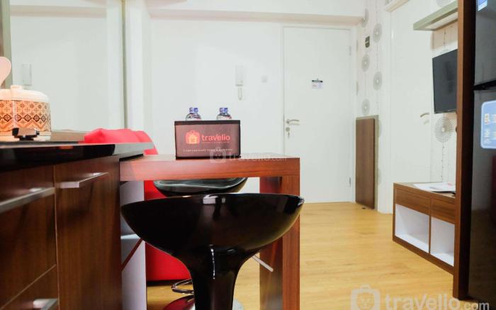 City View 2BR Apartment Bassura City By Travelio