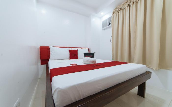 RedDoorz @ DBuilders Rooms Bangkal Makati