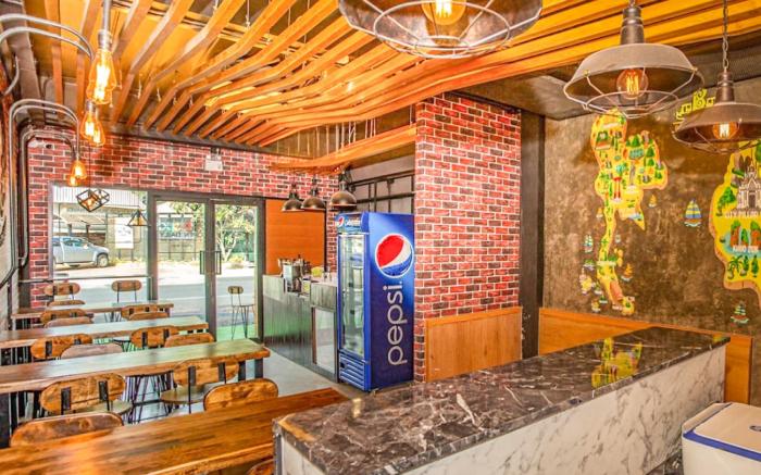 Sleepbox Hostel Suratthani