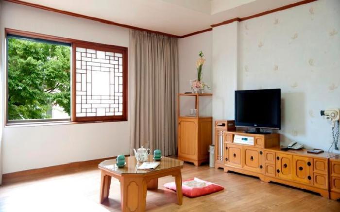 Onyang Hot Spring Hotel 
