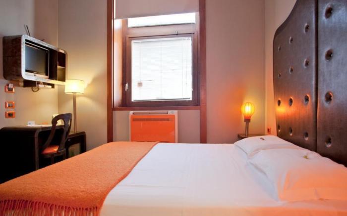 Orange Hotel