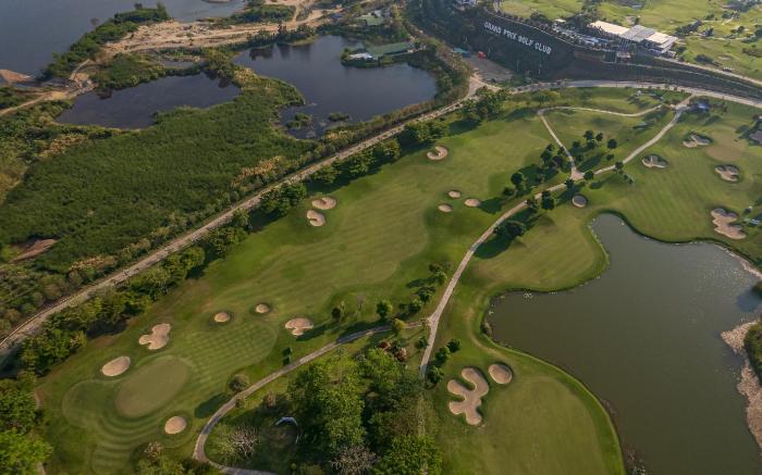 Grand Prix Golf Club