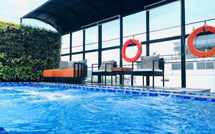 Shining Central Hotel and Spa