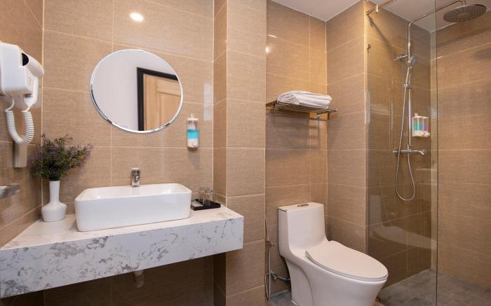Golden Lotus Central Hotel