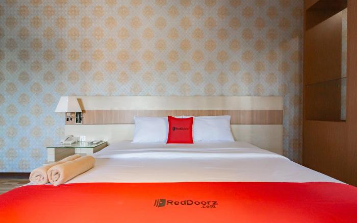 RedDoorz Premium near Bandung Station