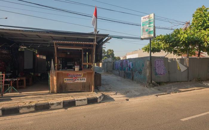 RedDoorz near Lapangan Tenis Balikpapan
