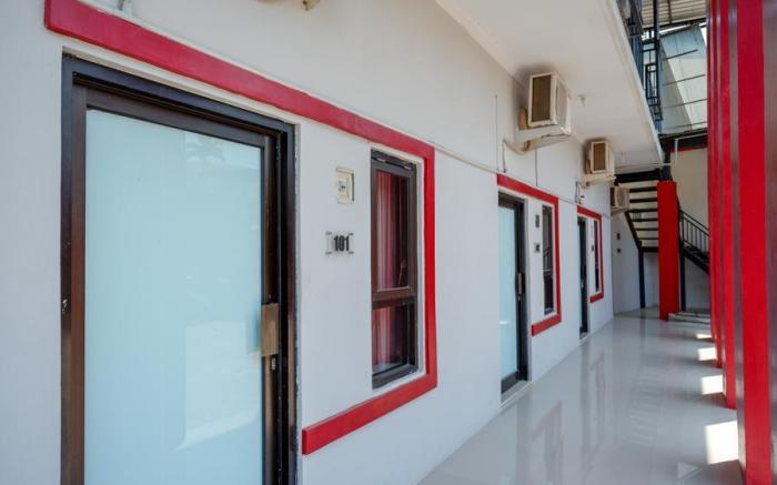 RedDoorz Syariah near Alun Alun Tegal
