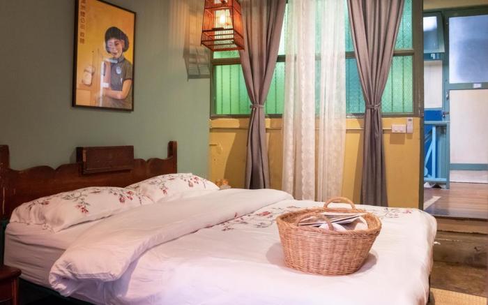 Live Local Cafe & Hotel