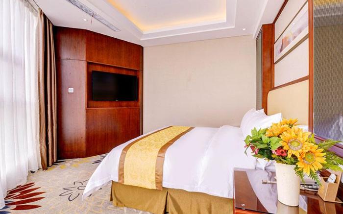 Vienna Hotel Nanchang County Chengbi Lake