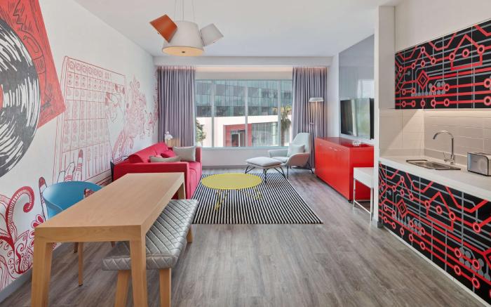 Radisson RED Dubai Silicon Oasis