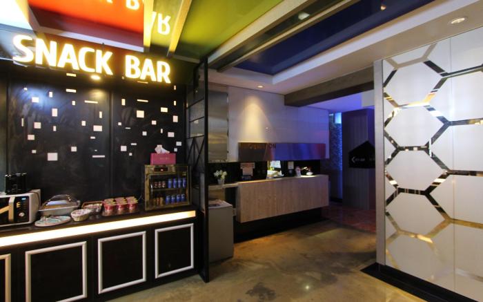 Hera Hotel