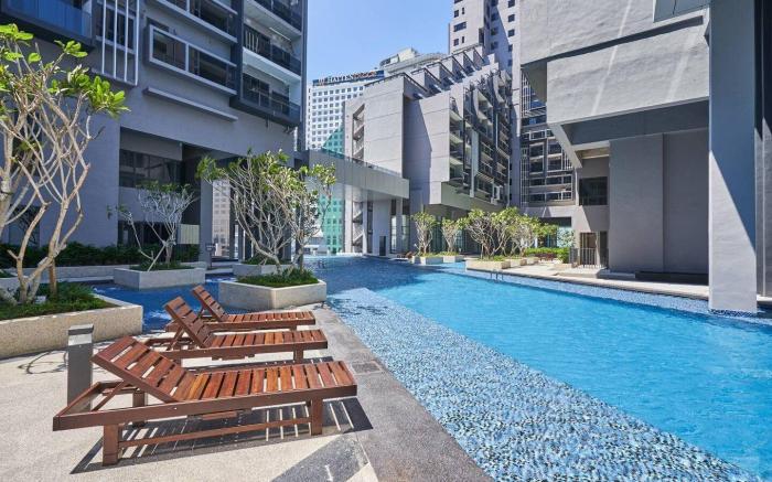 B1813 MWHoliday Comfort Cozy Suites+ SuperPoolView